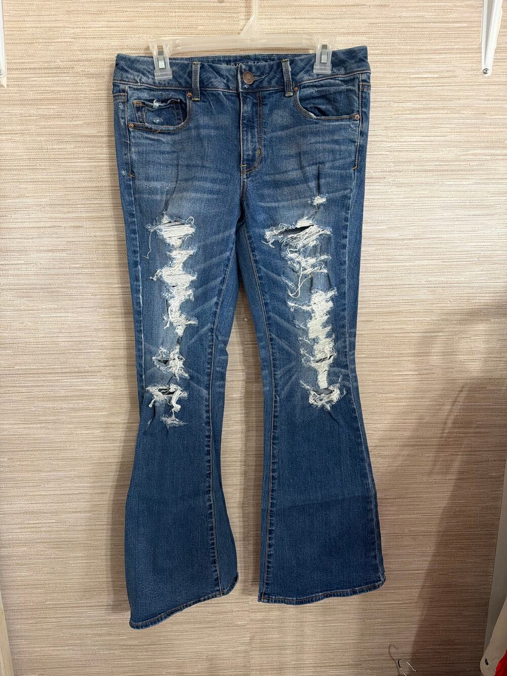 American Eagle Jeans Women's Boho Artist Stretch size 10 distressed